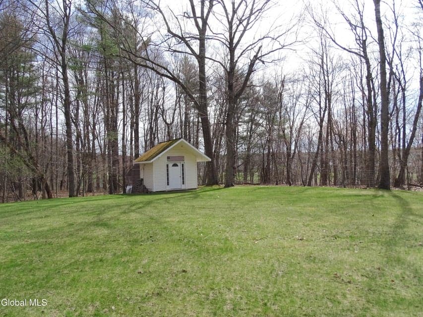 51 Thrush Terrace, East Greenbush, NY, photo 3