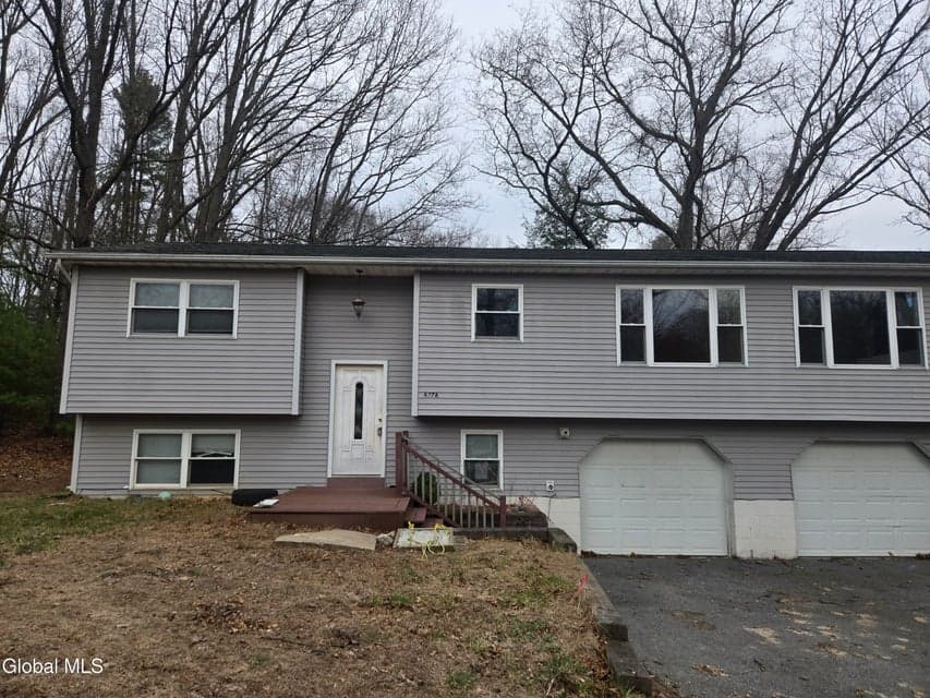627 Englemore Road, photo 4