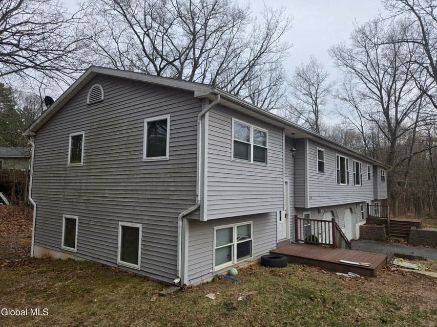 627 Englemore Road, photo 1