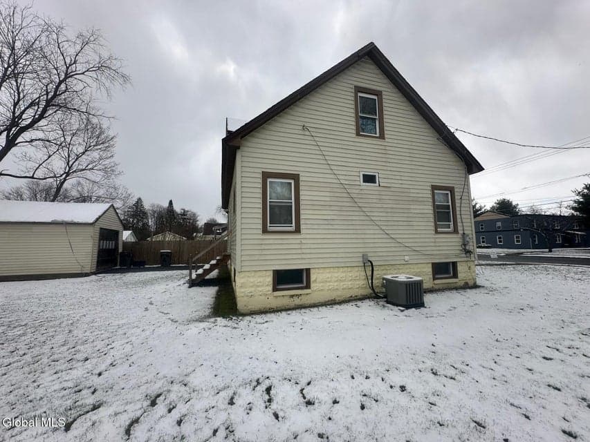 407 E Bloomfield Street, photo 3