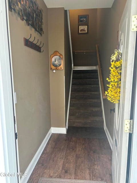 504 Kelly Circle, photo 3