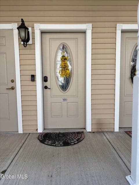504 Kelly Circle, photo 1