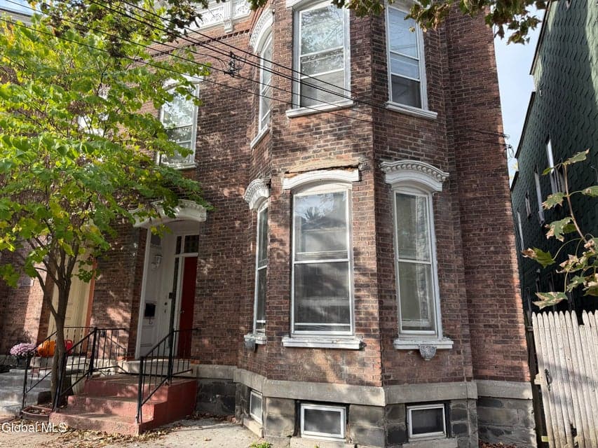 229 Green Street, photo 2