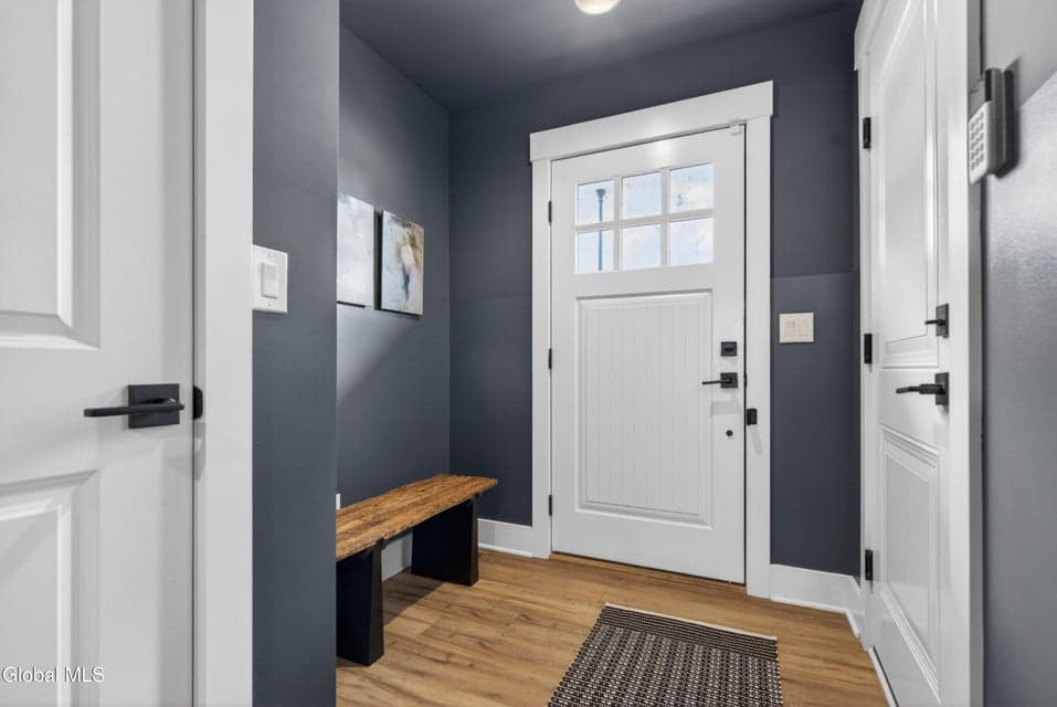 6 Whistler Court, photo 3