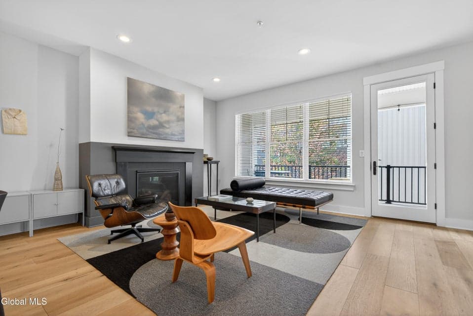 6 Whistler Court, photo 4