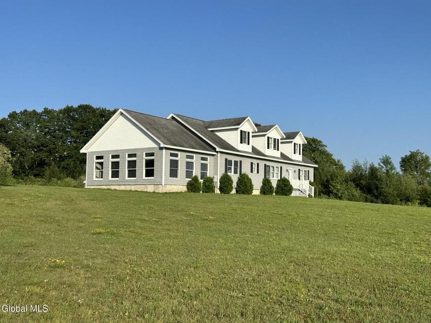 113 Bluebird Lane, photo 2