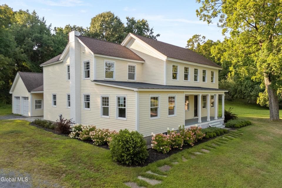 143 Meadowbrook Road, photo 1