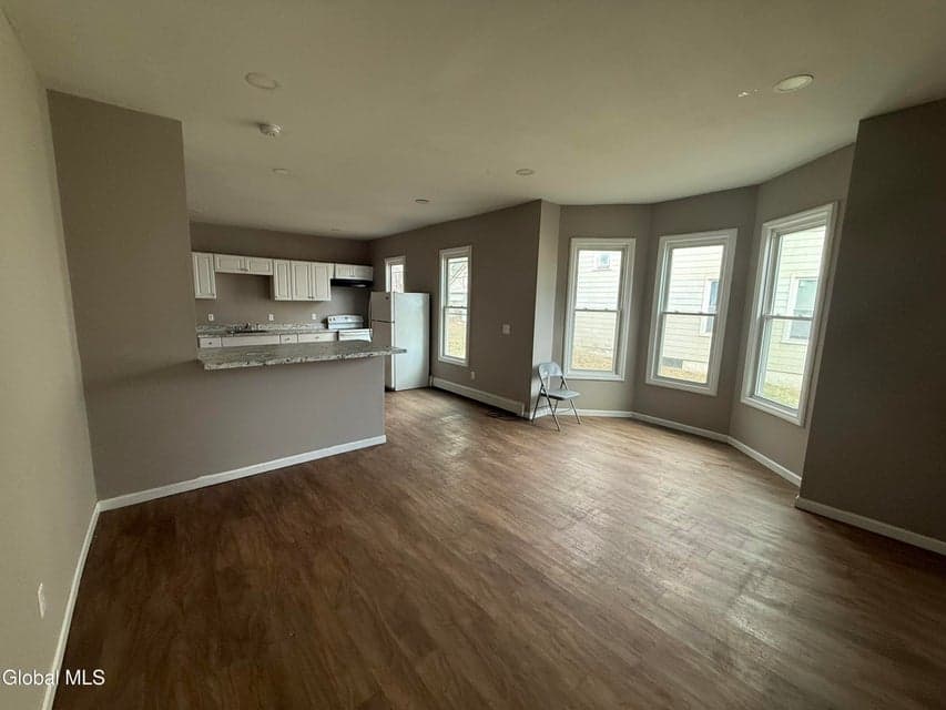 225-227 Grand Street, Amsterdam, NY 12010, photo 3