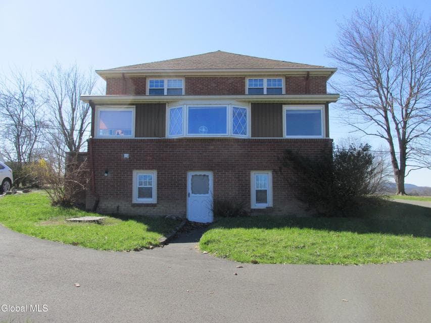 2236 New York 385, photo 2