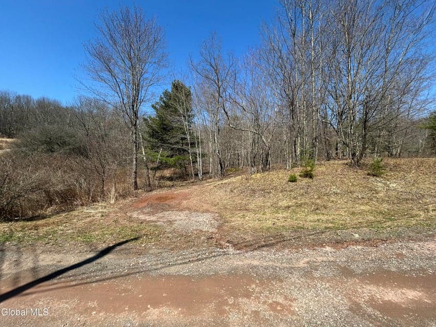 137 Easy Street, photo 2