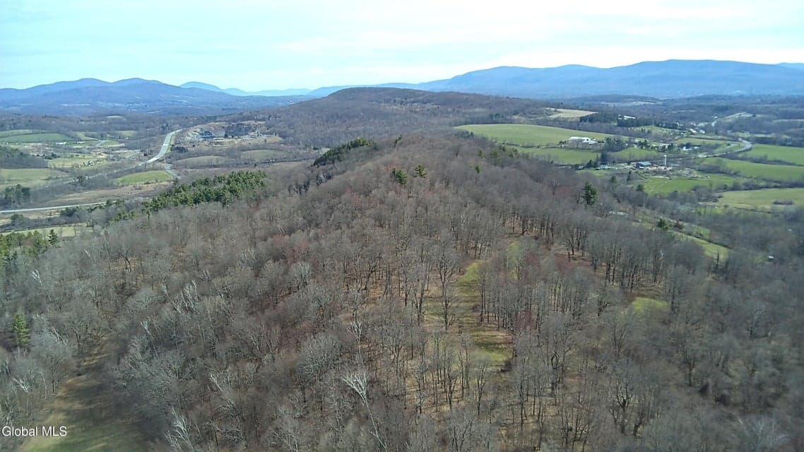 605 Breese Hollow Road, photo 3