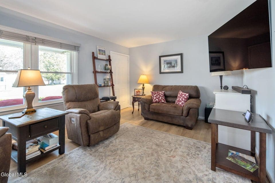 12 Bluebird Road, photo 5