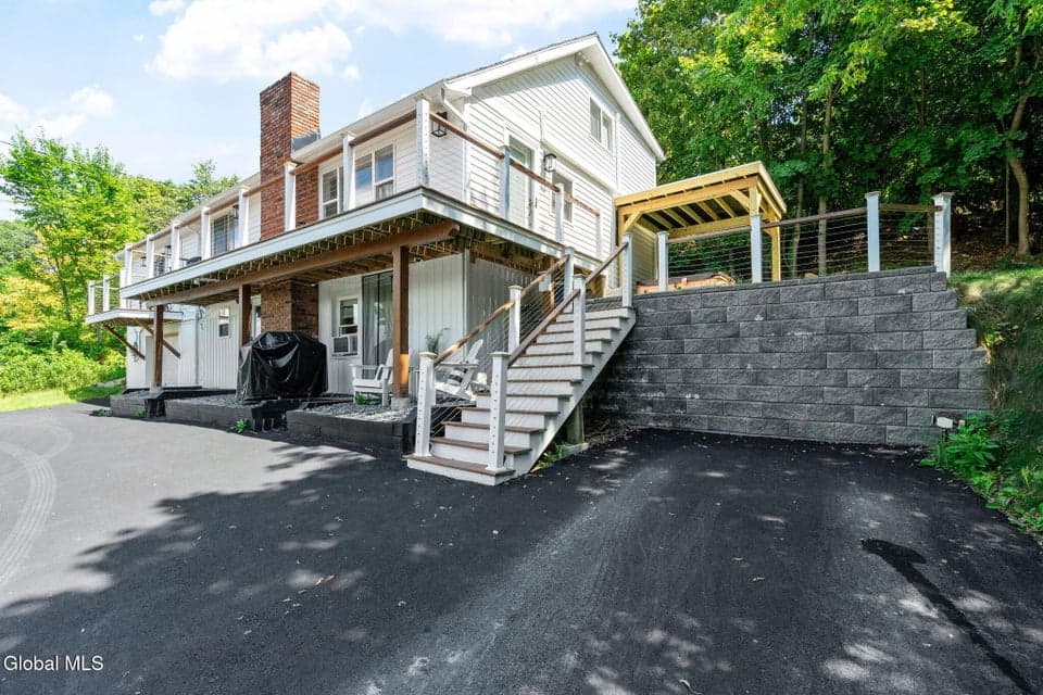 81 Rodgers Lane, photo 2