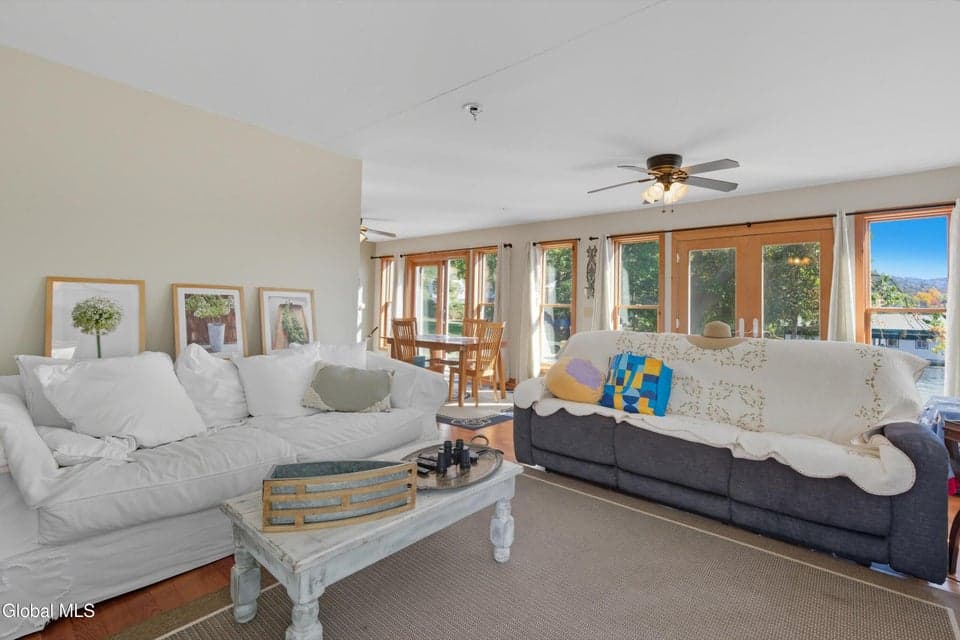 27 Water Street, photo 4