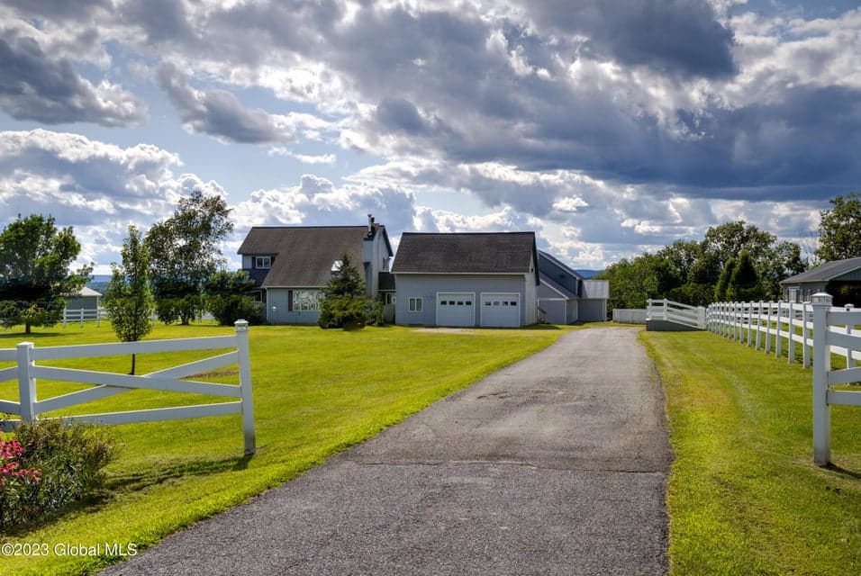 373 County Route 42, photo 3