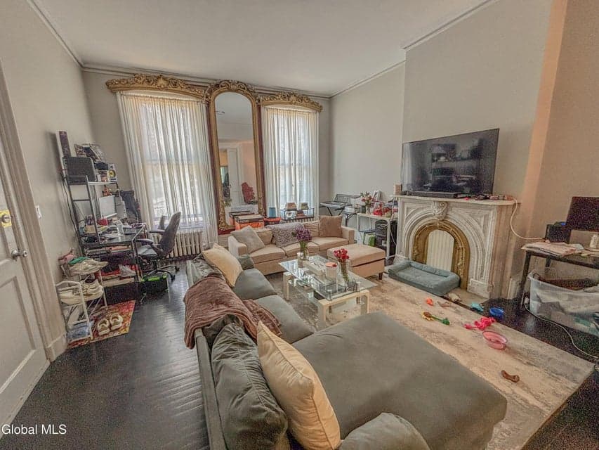 81 Ten Broeck Street, photo 2