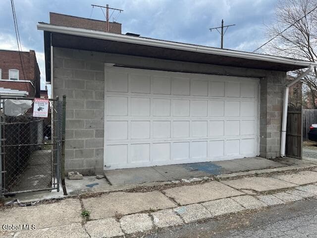1040 5th Avenue, photo 2