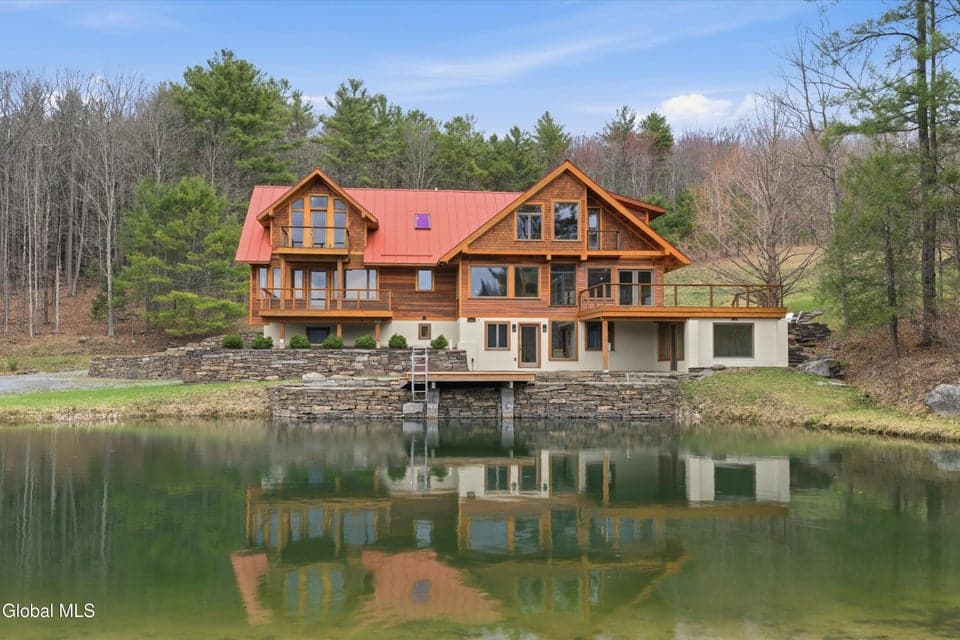 165 Vaughn Hill Road, photo 1