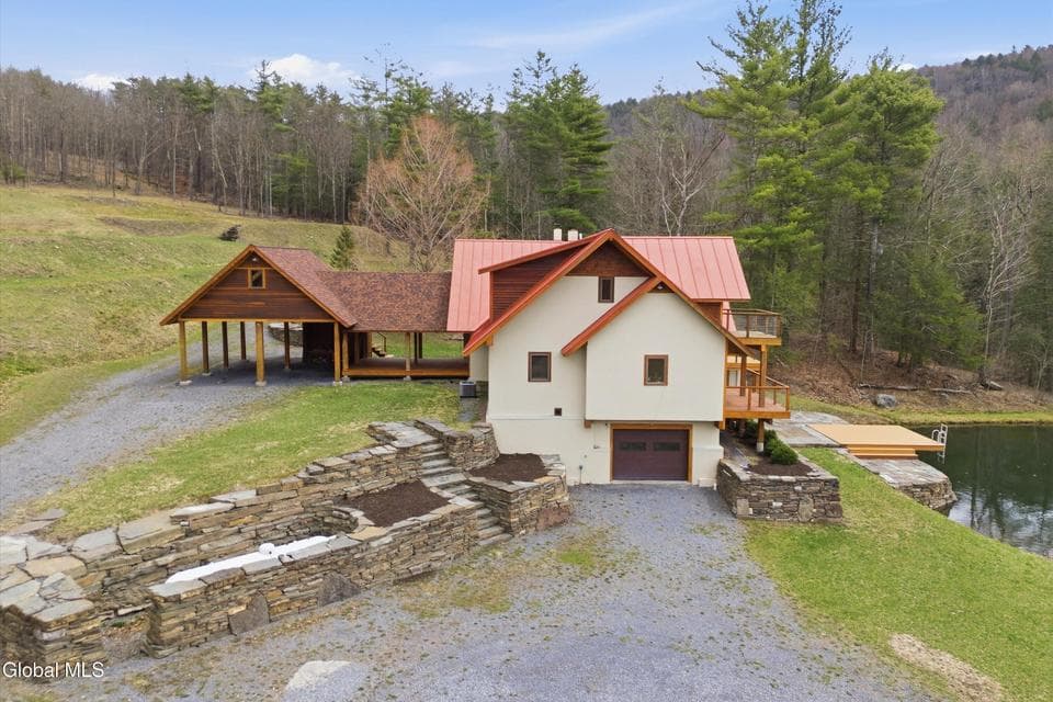 165 Vaughn Hill Road, photo 2