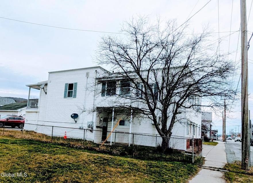 212 Broadway, Whitehall, NY, photo 2