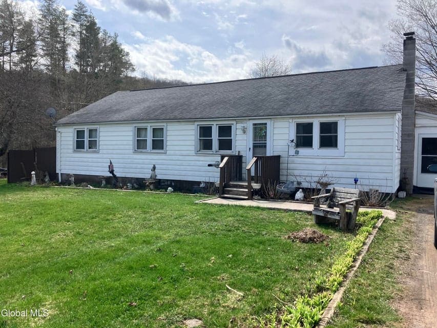 1235 Gun House Hill Road, photo 1