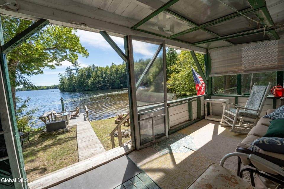 233 North Shore Road, photo 2
