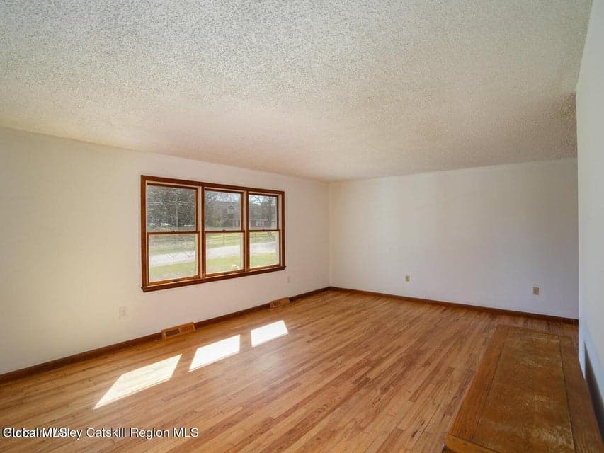 16 Spruce Street, photo 4