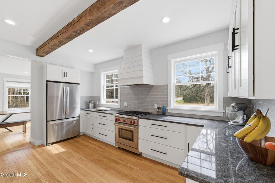 143 Meadowbrook Road, photo 3