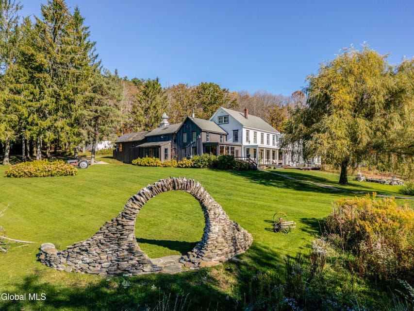 108 High Pond Road, photo 3