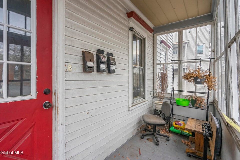 40 Cortland Place, photo 5