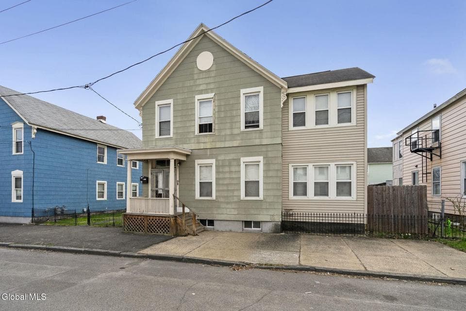 20 108th Street, photo 3