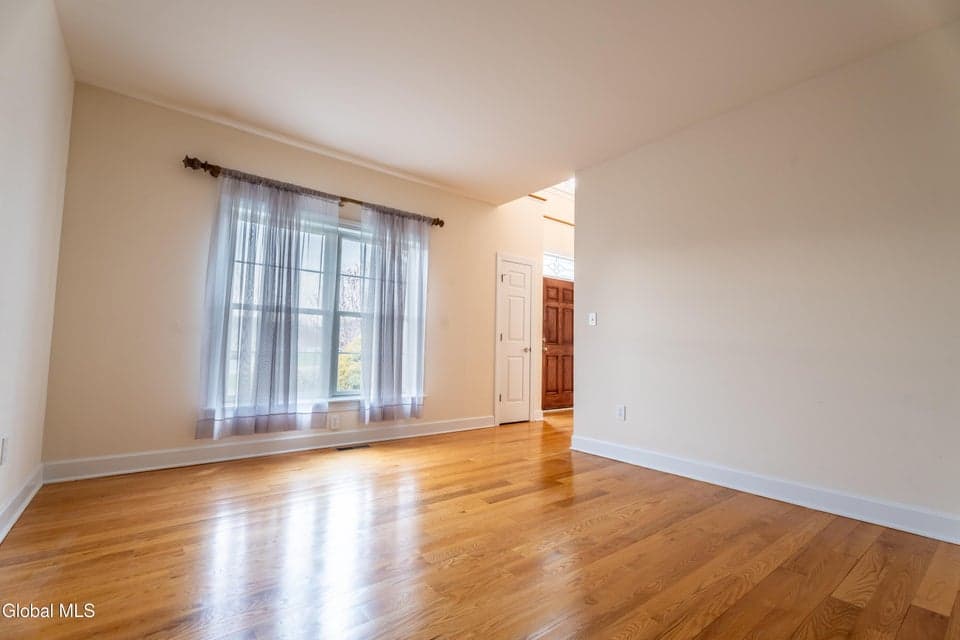 4 Teasdale Court, photo 5
