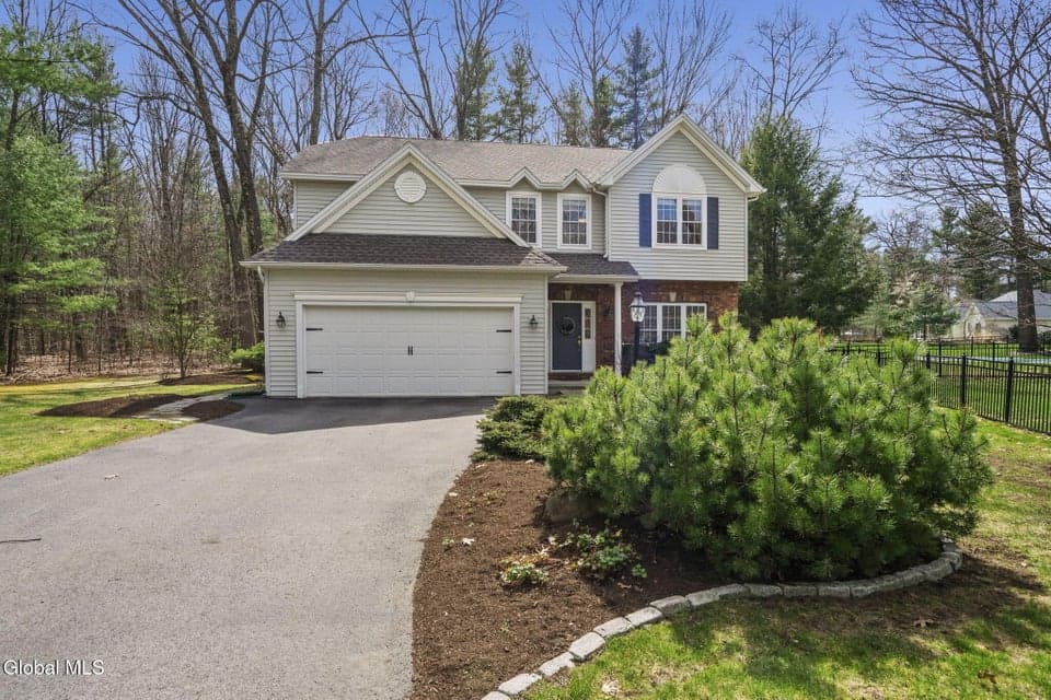 9 Arrowhead Park, photo 1