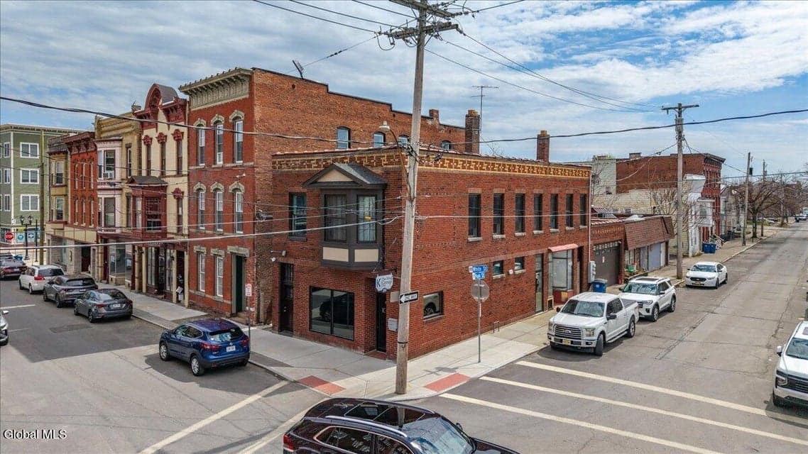 0.06 acres · Mixed Use, photo 1