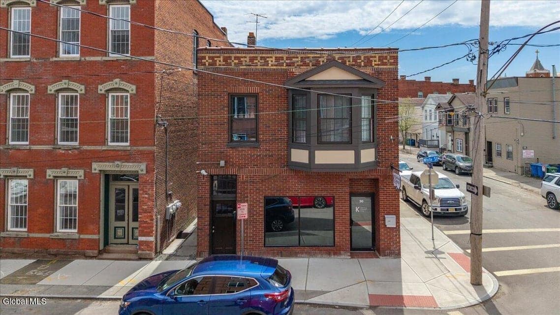0.06 acres · Mixed Use, photo 3