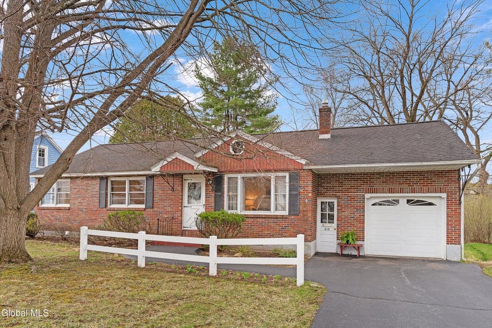 515 Beacon Street, Glenville, NY, photo 1