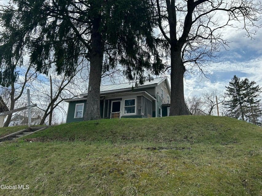 24 Algonkin Street, photo 1
