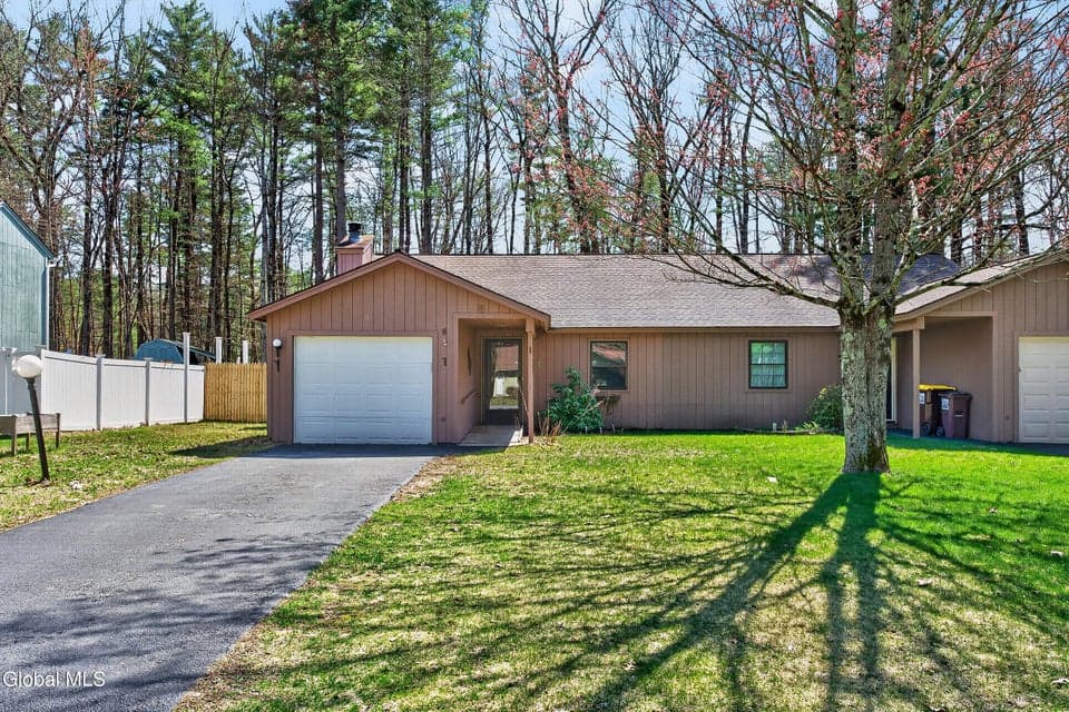 73 Pepper Bush Place, photo 2