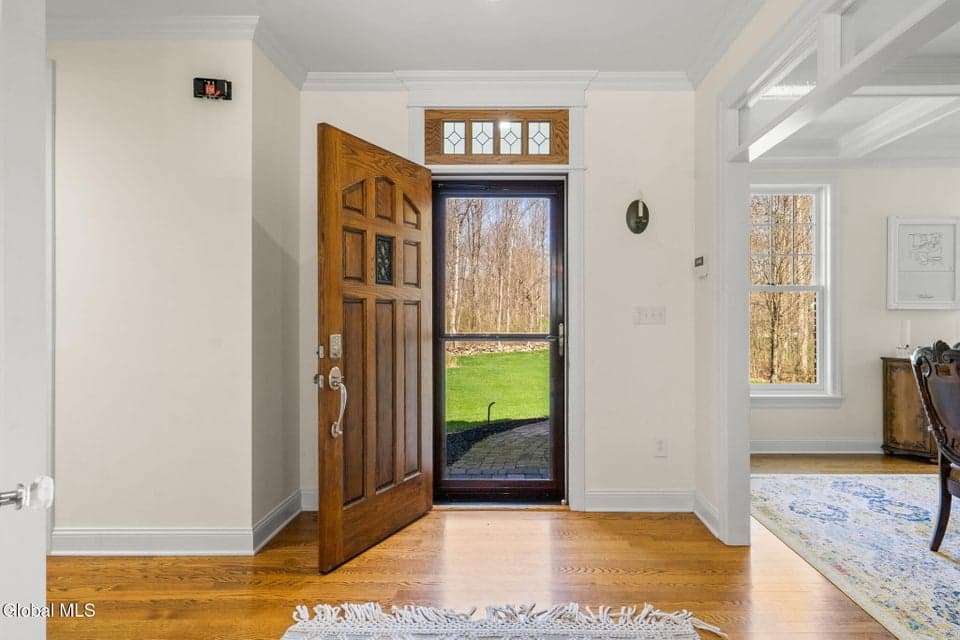 9 Stable Lane, Saratoga Springs, NY, photo 3