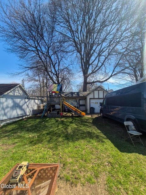 2906 Guilderland Avenue, photo 2