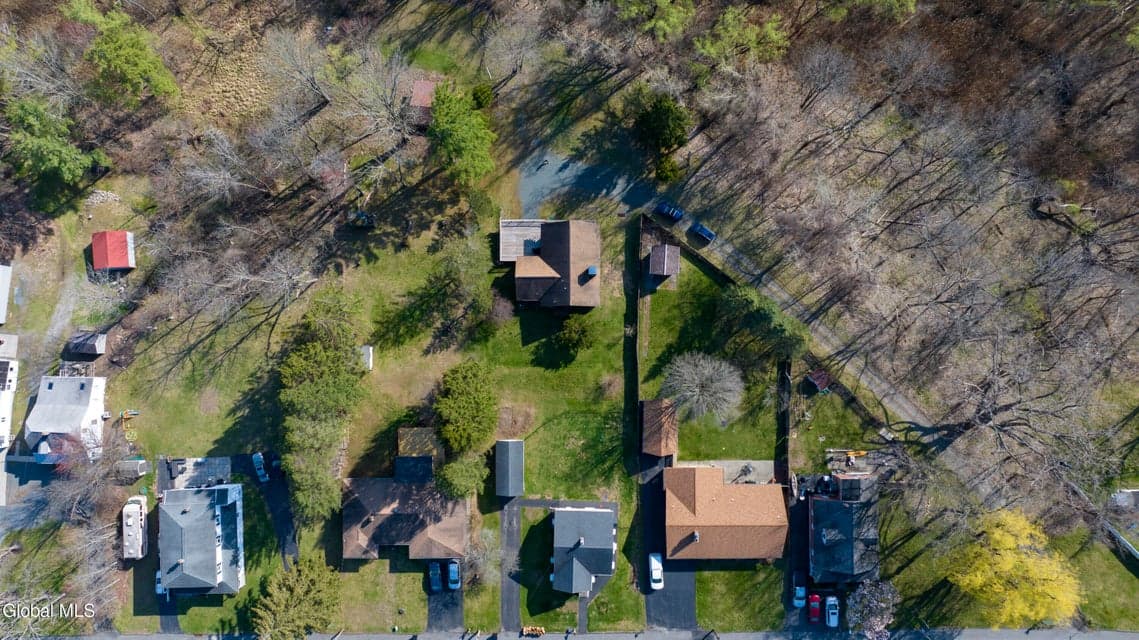2 Cesta Lane, Troy, NY, photo 4