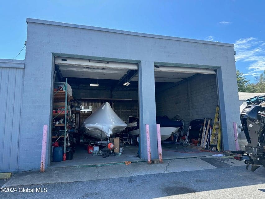 643 Glen Street, photo 4