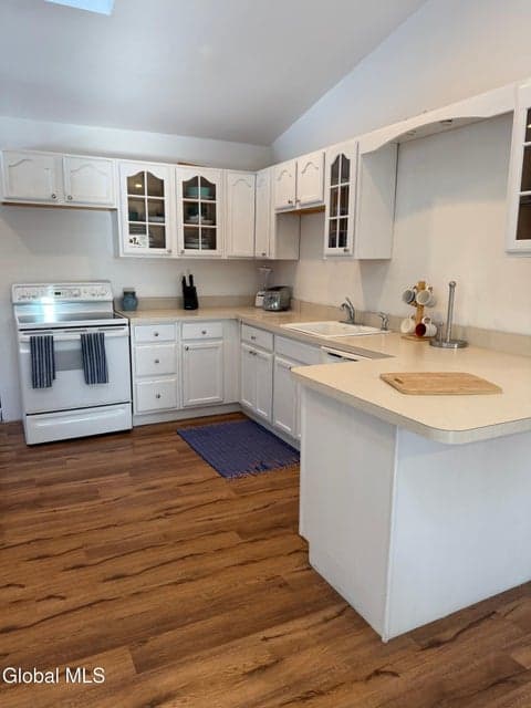 149 Peck Road, photo 5
