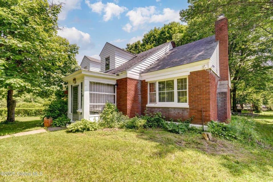 55 Crescent Avenue, photo 1