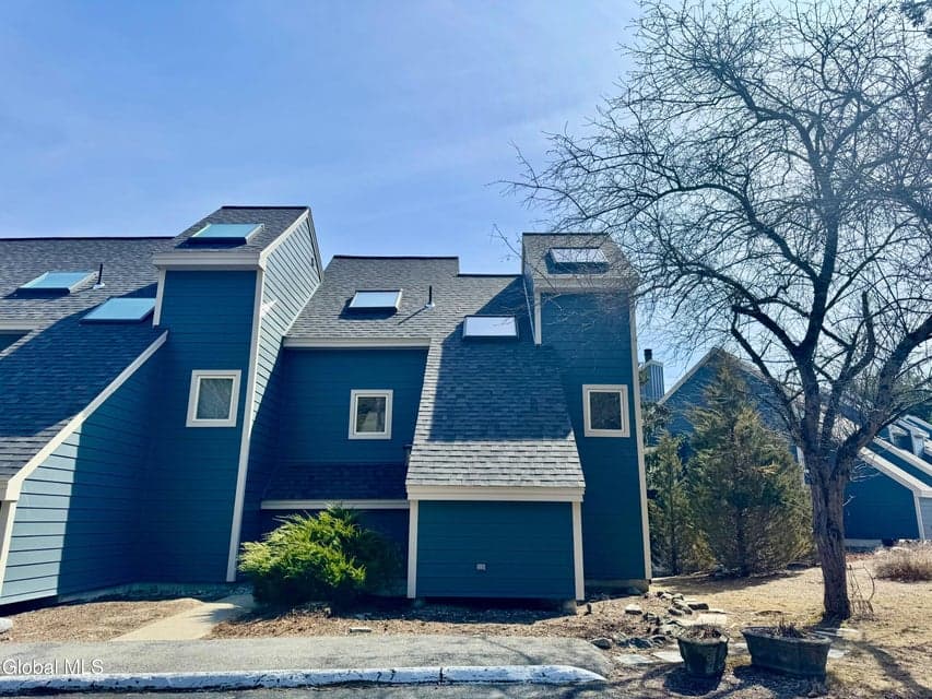 21 Juniper Hill Drive, photo 1