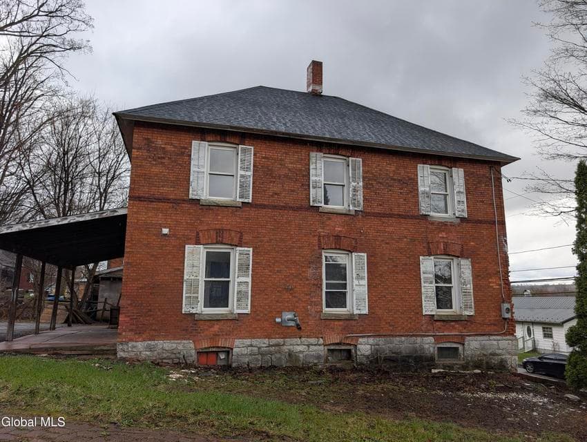 35 Monroe Street, photo 3