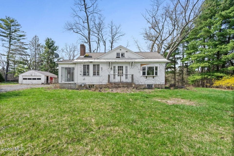 929 Pearse Road, photo 3