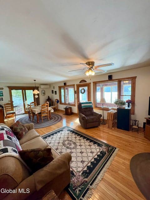 102 Shoreline Drive, photo 5