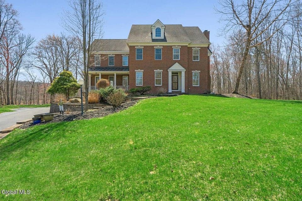 9 Stable Lane, Saratoga Springs, NY, photo 1