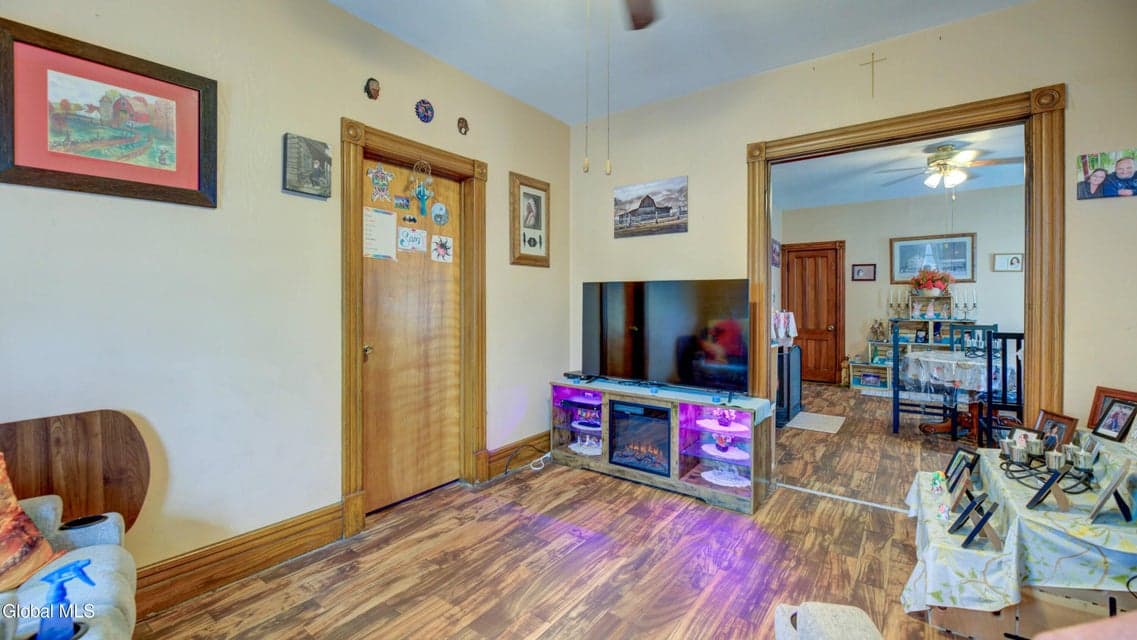 70 Reid Street, photo 3